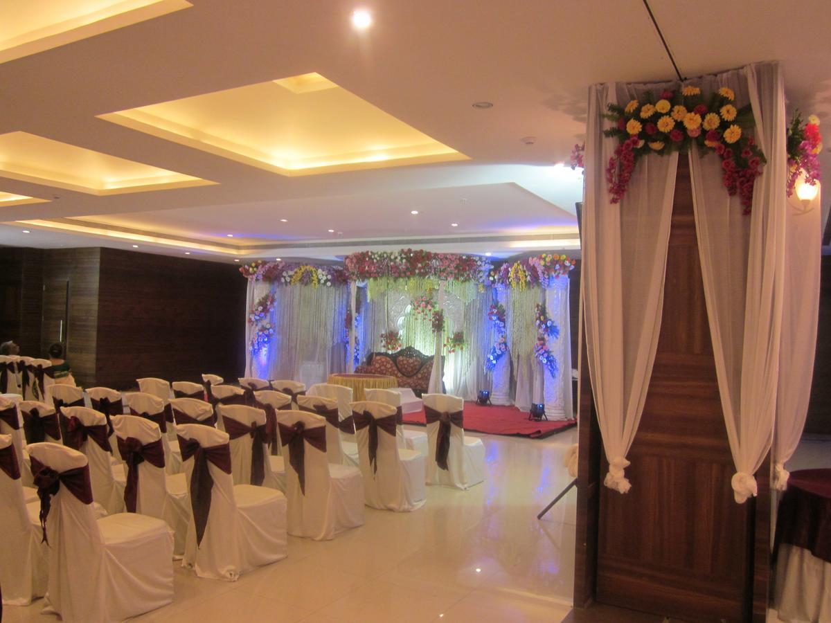 Vijaya Tej Clarks Inn Patna  Ngoại thất bức ảnh